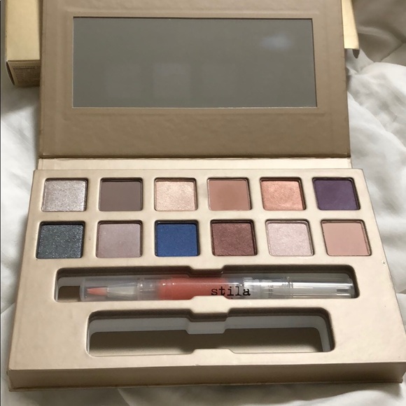 Stila eyeshadow palette - Picture 1 of 4
